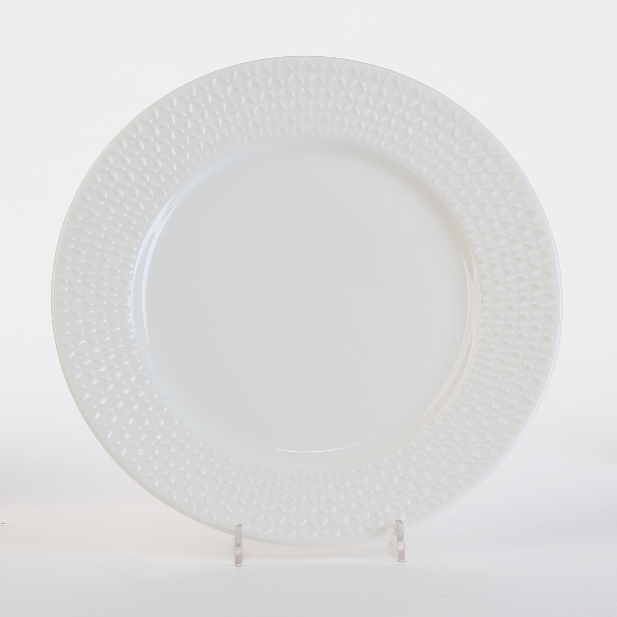 Tablefair Embossed Weave Side Plate Rim 20cm White