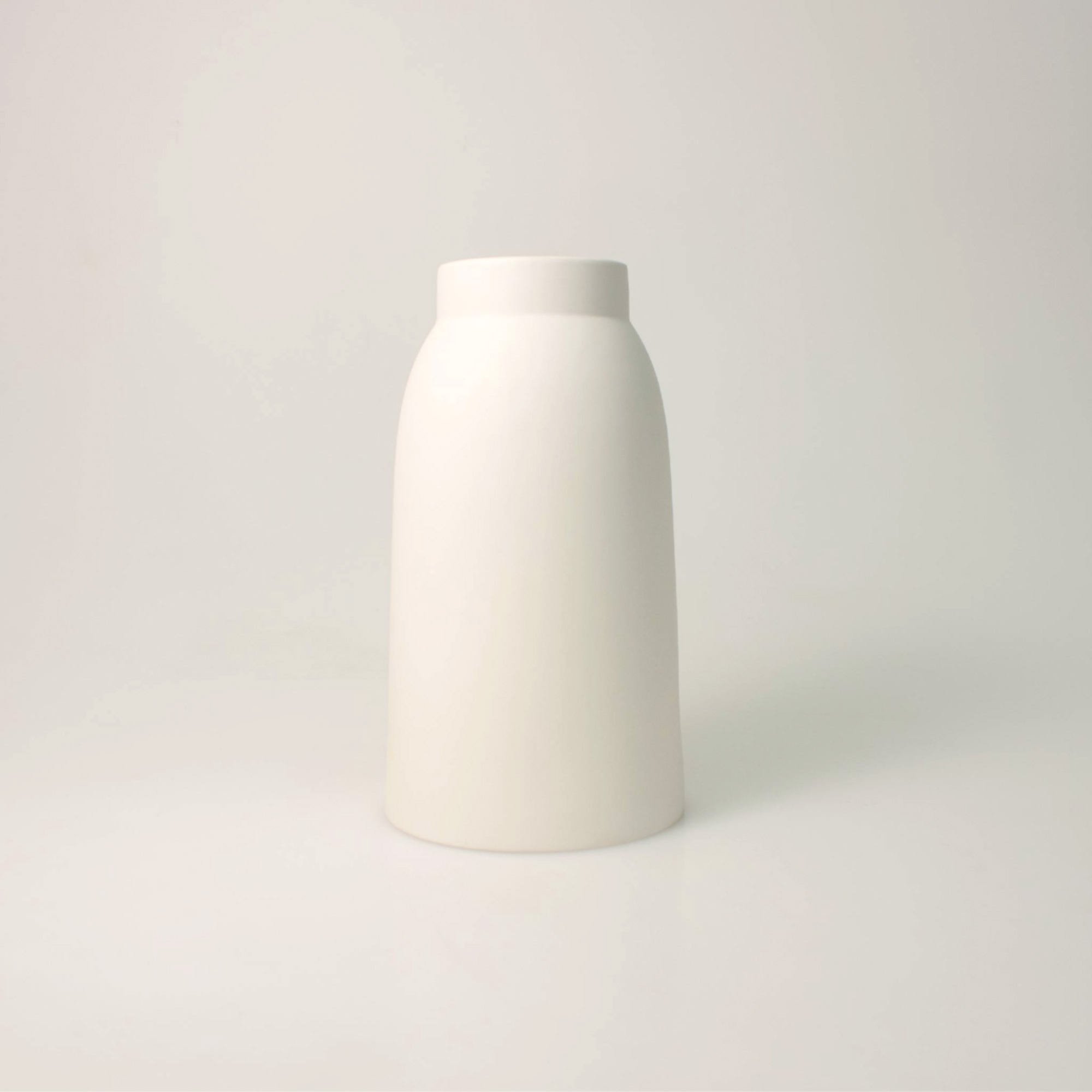 Ceramic Vase 16x29cm White