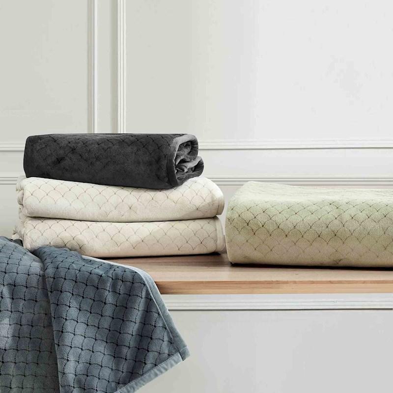 Urban Loft Antistatic Plush Blanket