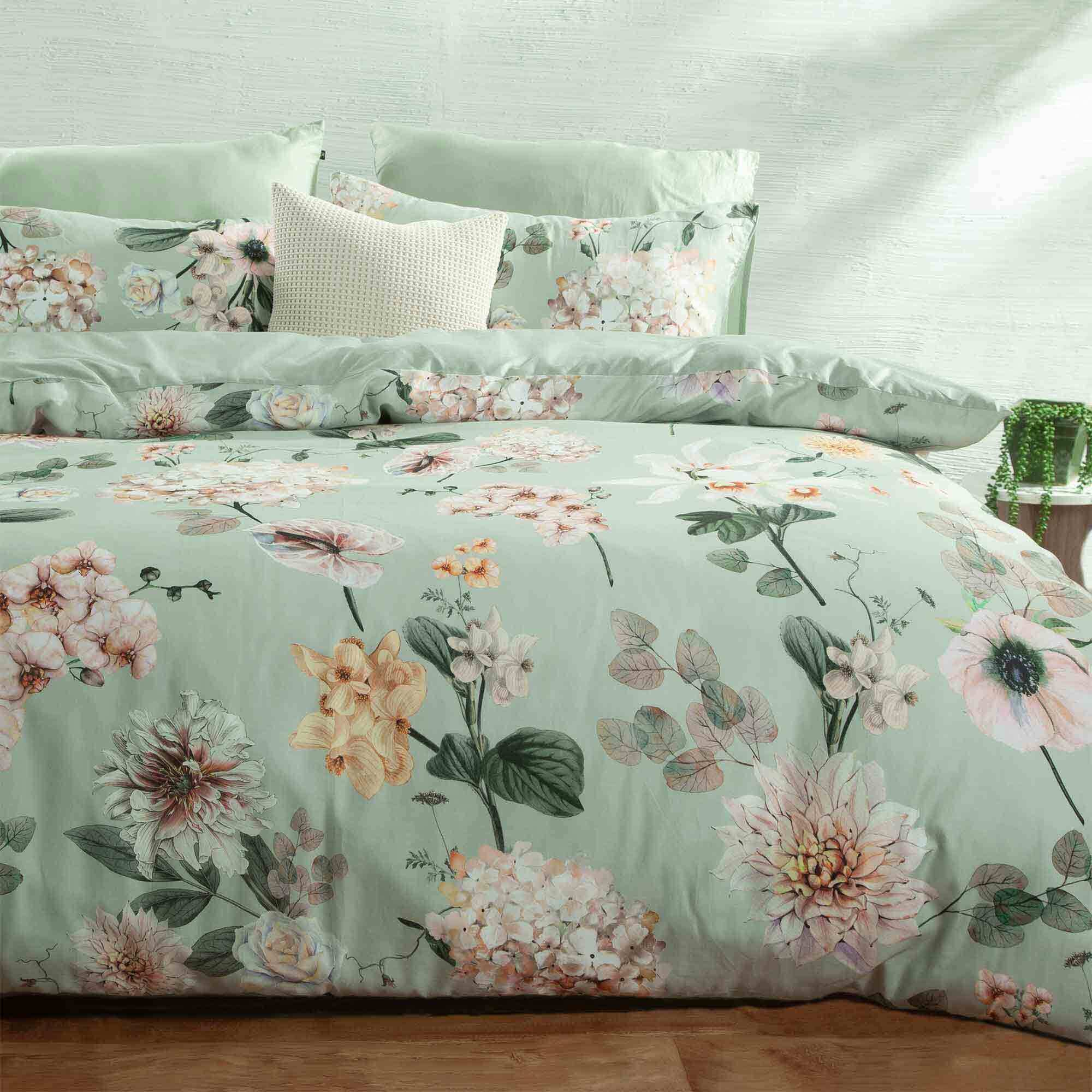 Hotel At Home Rosalee Duvet Cover Set